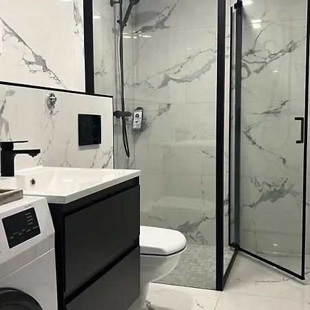Bauhaus Wellness 202 *