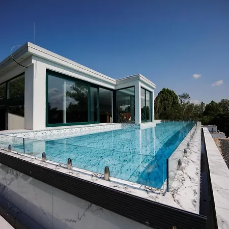 Bauhaus Wellness 202 Apartment Siófok