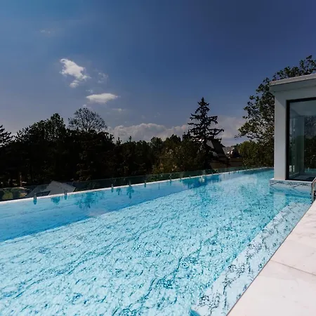 Bauhaus Wellness 202 Apartment Siófok