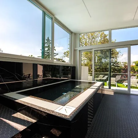 Bauhaus Wellness 202 Siófok