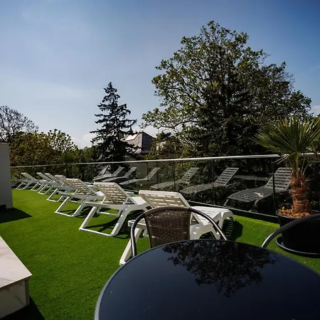 Apartment Bauhaus Wellness 202 *