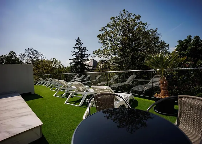 Apartamento Bauhaus Wellness 202 *